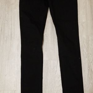 Levi slimming skinny jean